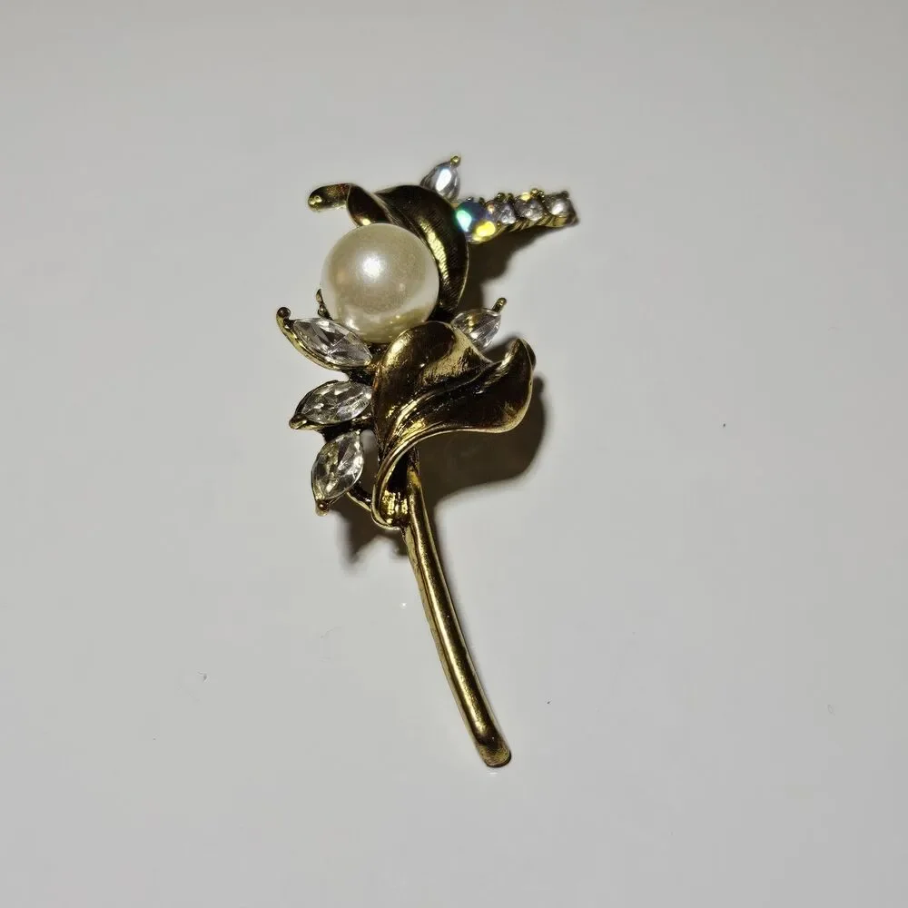 *Sale* Vintage Jewelry AB Crystal Rhinestone Pearl Brooch Pin Gold Tone